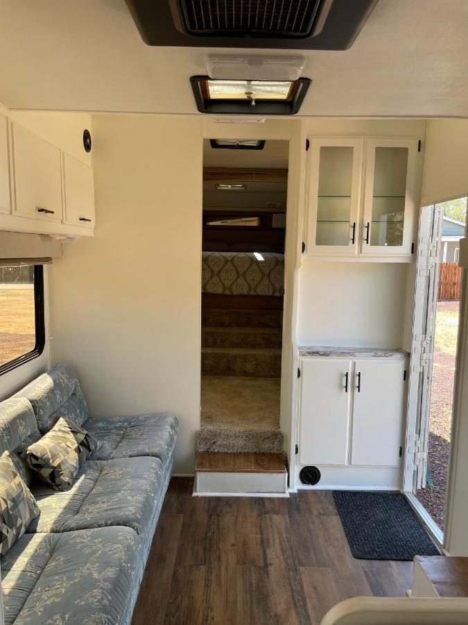 Rv2 Stunning Rv Private Netflix Freeparking Hotel Moreno Valley Bagian luar foto